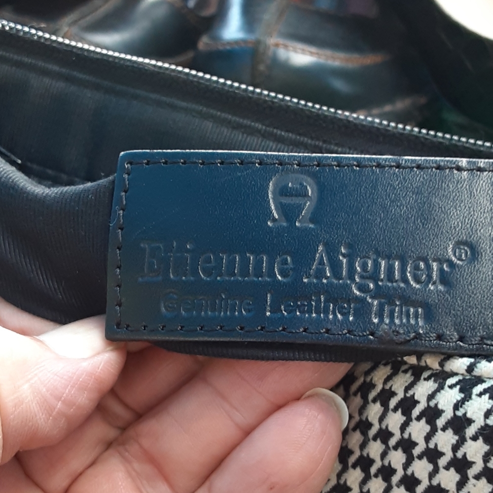 Bags - Picture 3 of 5